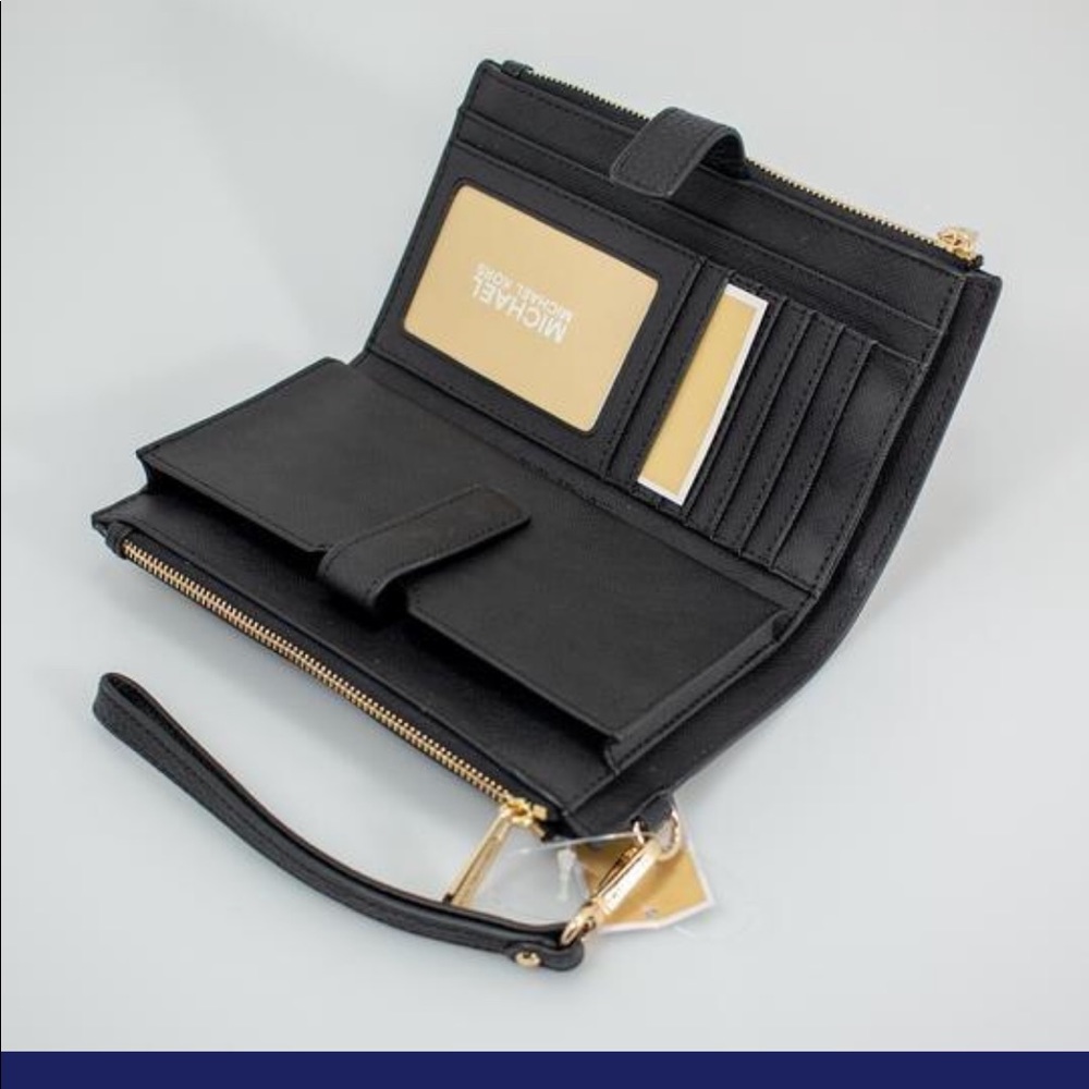 MICHAEL KORS Black‎ Wallet - Picture 3 of 5